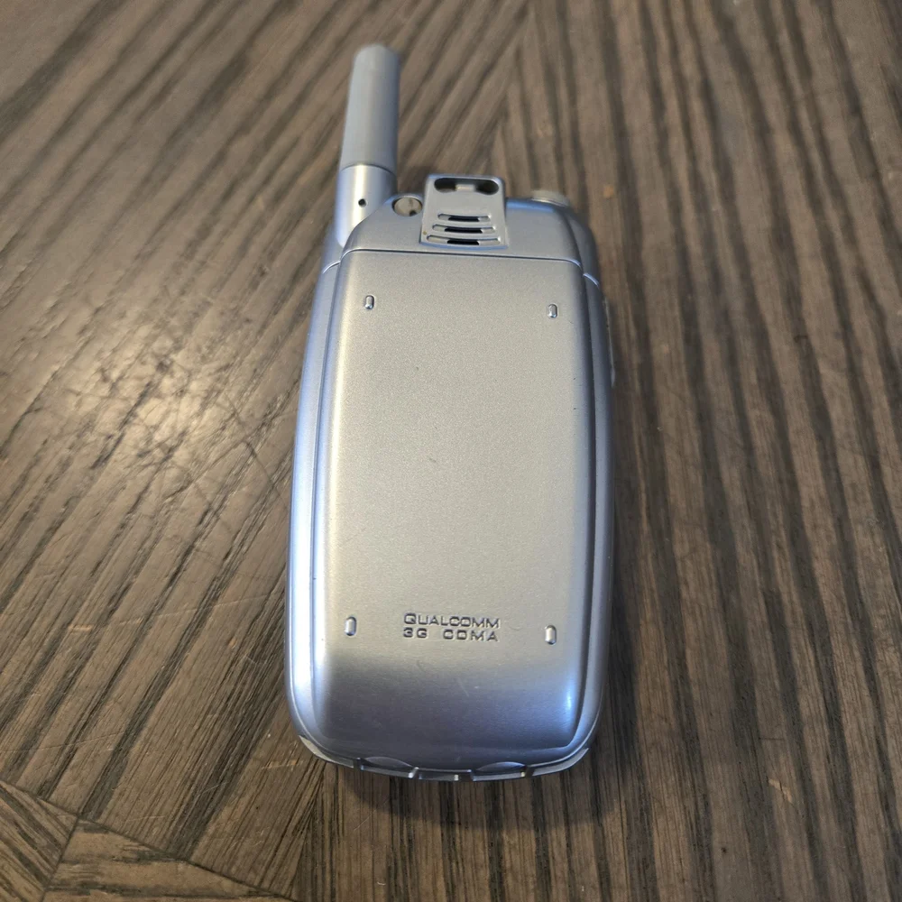 Vintage Kyocera KX9C Silver US Cellular Very Rare Flip Phone 3G UNTESTED As-Is